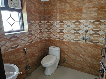 Bathroom in 2 BHK Builder Floor at Sector 45 – for Rent