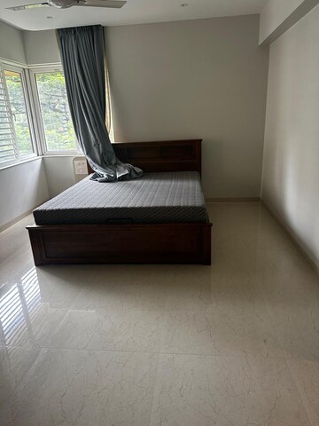 Bedroom in 4 BHK Apartment at Diamond Garden, Chembur – for Rent