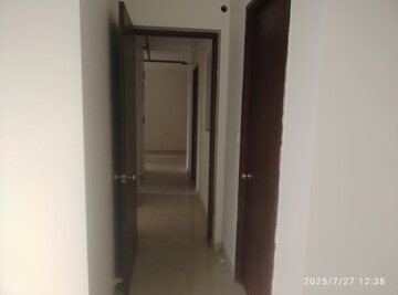 Building Lobby in 2 BHK Apartment at Kalpataru Paramount, Kapur Bawdi – for Rent