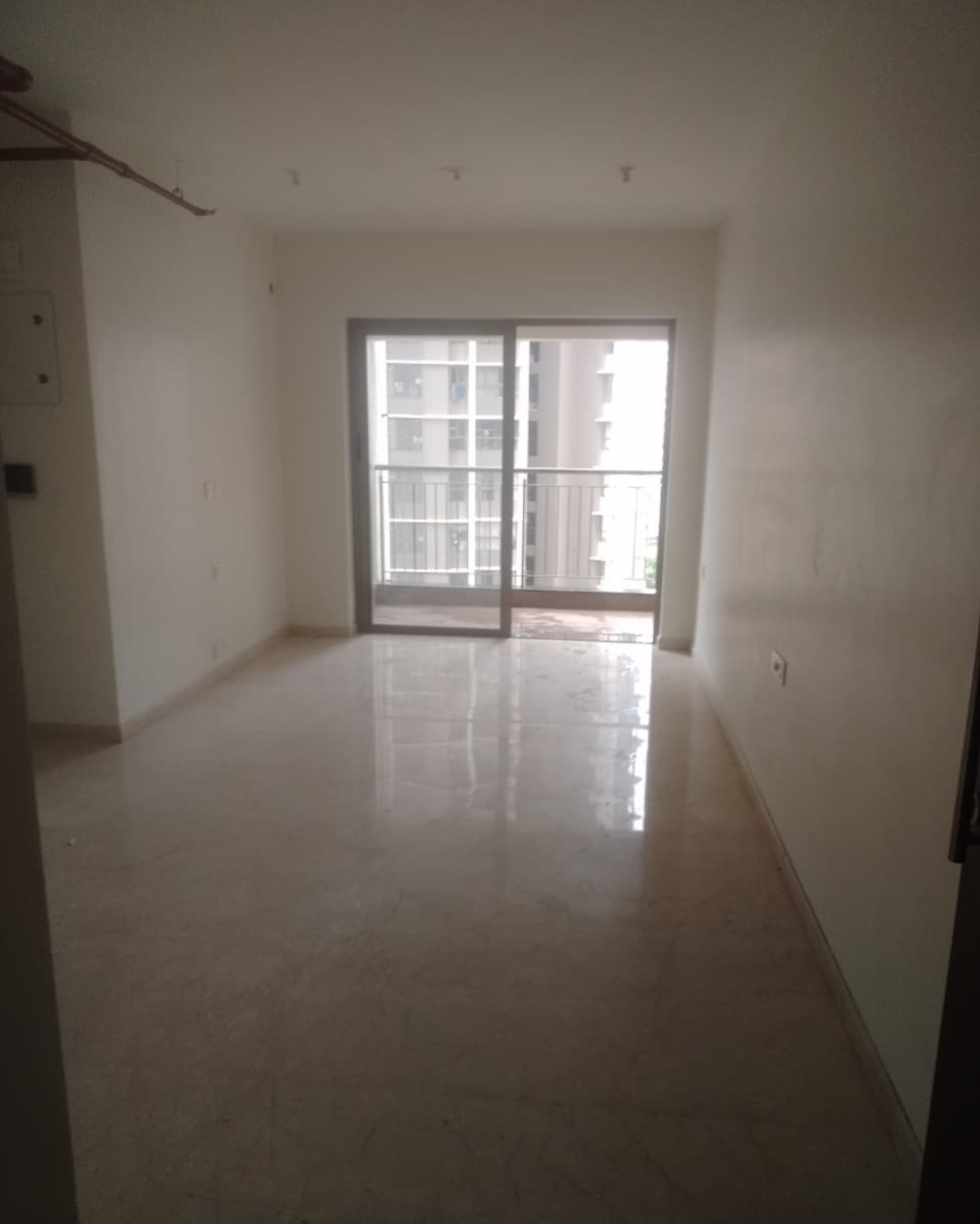 2 BHK Apartment For Rent in Kalpataru Paramount