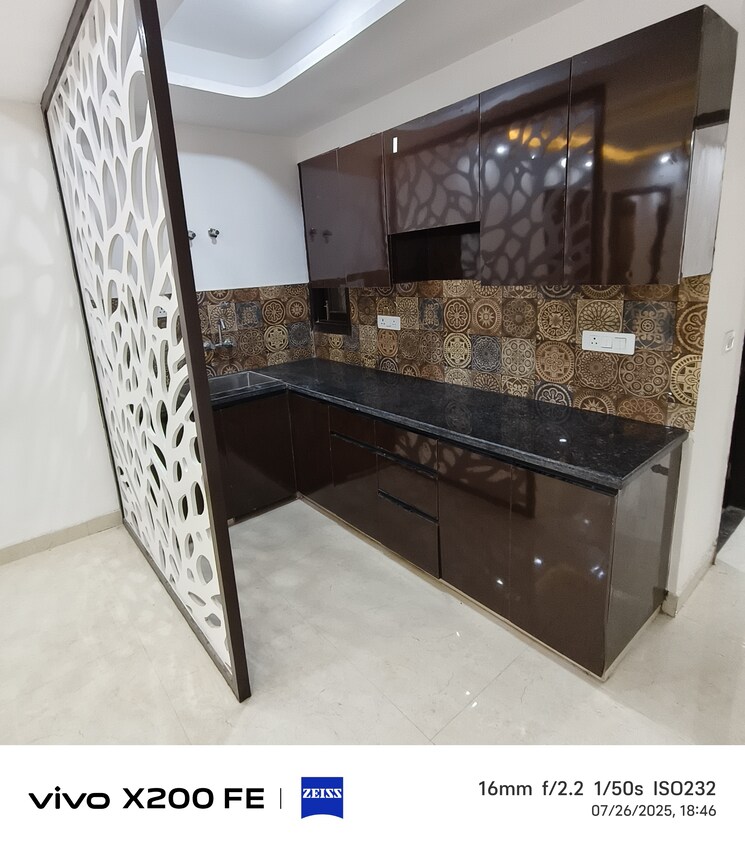 Kitchen, hargobind enclave 2 Bedroom 80 Sq.Yd. Builder Floor In Hargobind Enclave Delhi 9001015