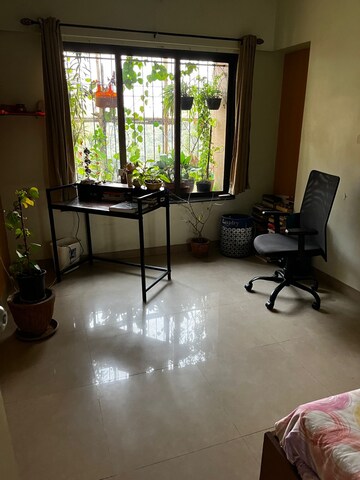 Bedroom in 2 BHK Apartment at Sheth Heights, Chembur – for Rent