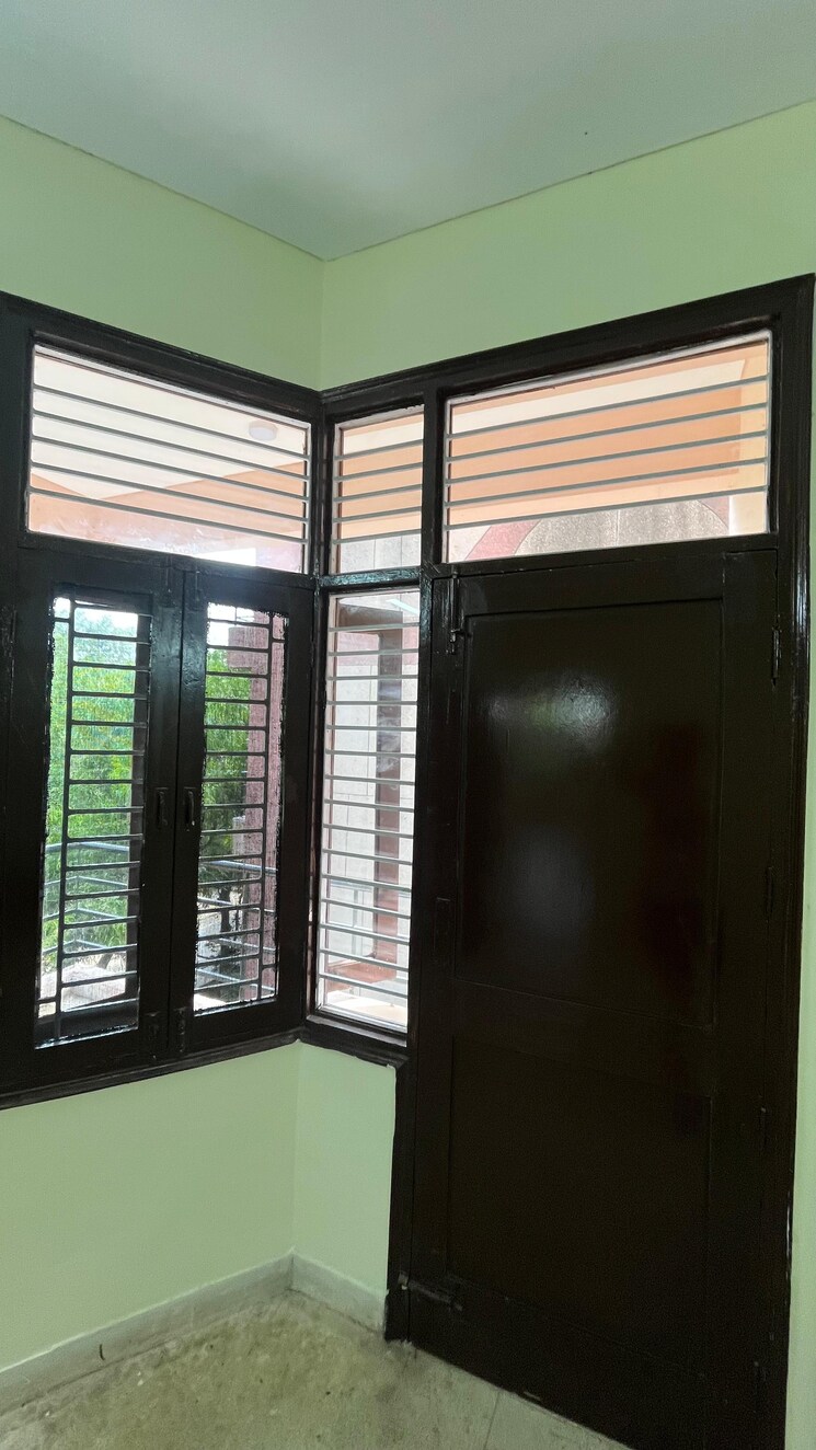 Room, sector 15 ii 3 Bedroom 1800 Sq.Ft. Apartment In Sector 15 ii Gurgaon 9001041