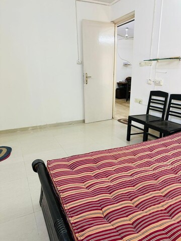 Bedroom in 2 BHK Apartment at Sindhi Society, Chembur – for Rent