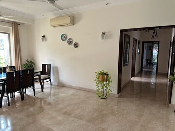 Living Room in 4 BHK Apartment at Parsvnath Exotica, Sector 53 – for Sale