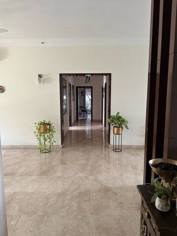 Building Lobby in 4 BHK Apartment at Parsvnath Exotica, Sector 53 – for Sale