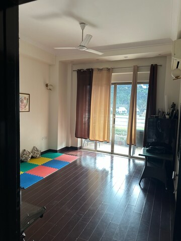 Bedroom in 4 BHK Apartment at Parsvnath Exotica, Sector 53 – for Sale