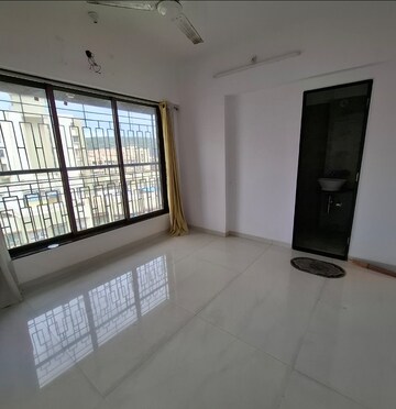 Room in 1 BHK Apartment at Tirupathi The Windsor, Kandivali East – for Rent