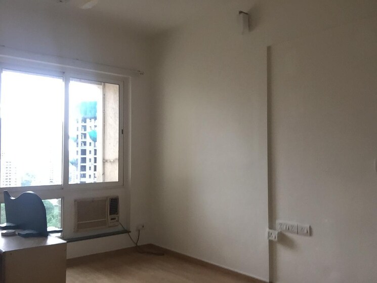 Room, hiranandani-estate-fiona 2 Bedroom 1000 Sq.Ft. Apartment In Ghodbunder Road Thane 9001117