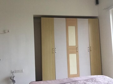 Room in 2 BHK Apartment at Hiranandani Estate Fiona, Ghodbunder Road – for Rent