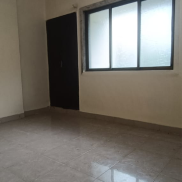 Room in 2 BHK Apartment at Eden Rose Apartment, Kanakia Road – for Rent
