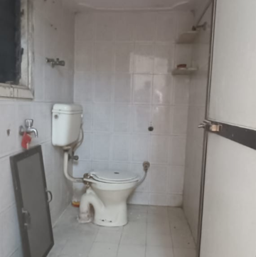Bathroom in 2 BHK Apartment at Eden Rose Apartment, Kanakia Road – for Rent