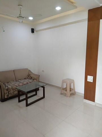 Staircase in 3 BHK Apartment at Neelam CHS Dadar, Dadar East – for Rent