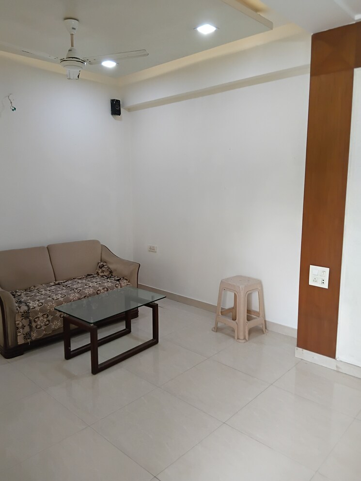 undefined, neelam-chs-dadar 3 Bedroom 1000 Sq.Ft. Apartment In Dadar East Mumbai 9001142