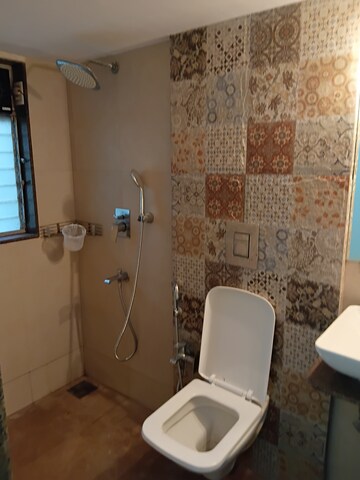 Team Area in 3 BHK Apartment at Neelam CHS Dadar, Dadar East – for Rent
