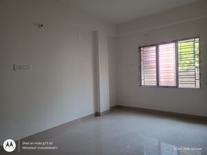 Room in 3 BHK Apartment at Sodepur – for Sale