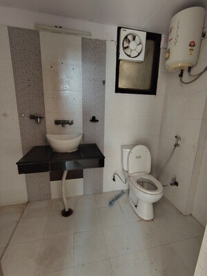 Master Bedroom in 3 BHK Apartment at Vaishali Sector 4 – for Sale