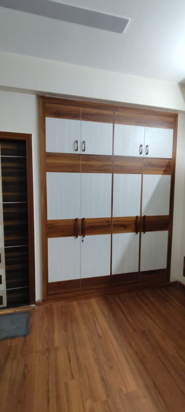 Room, panchsheel-greens-ii 3 Bedroom 980 Sq.Ft. Apartment In Sector 16 Greater Noida Greater Noida 9001189