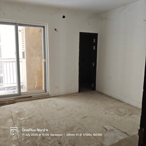 Room in 2 BHK Apartment at Rishita Manhattan, Gomti Nagar – for Sale