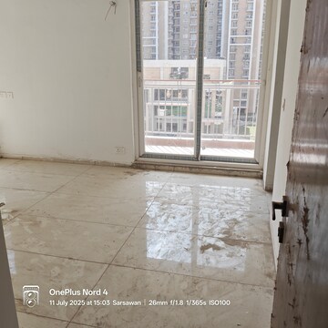 Room in 2 BHK Apartment at Rishita Manhattan, Gomti Nagar – for Sale