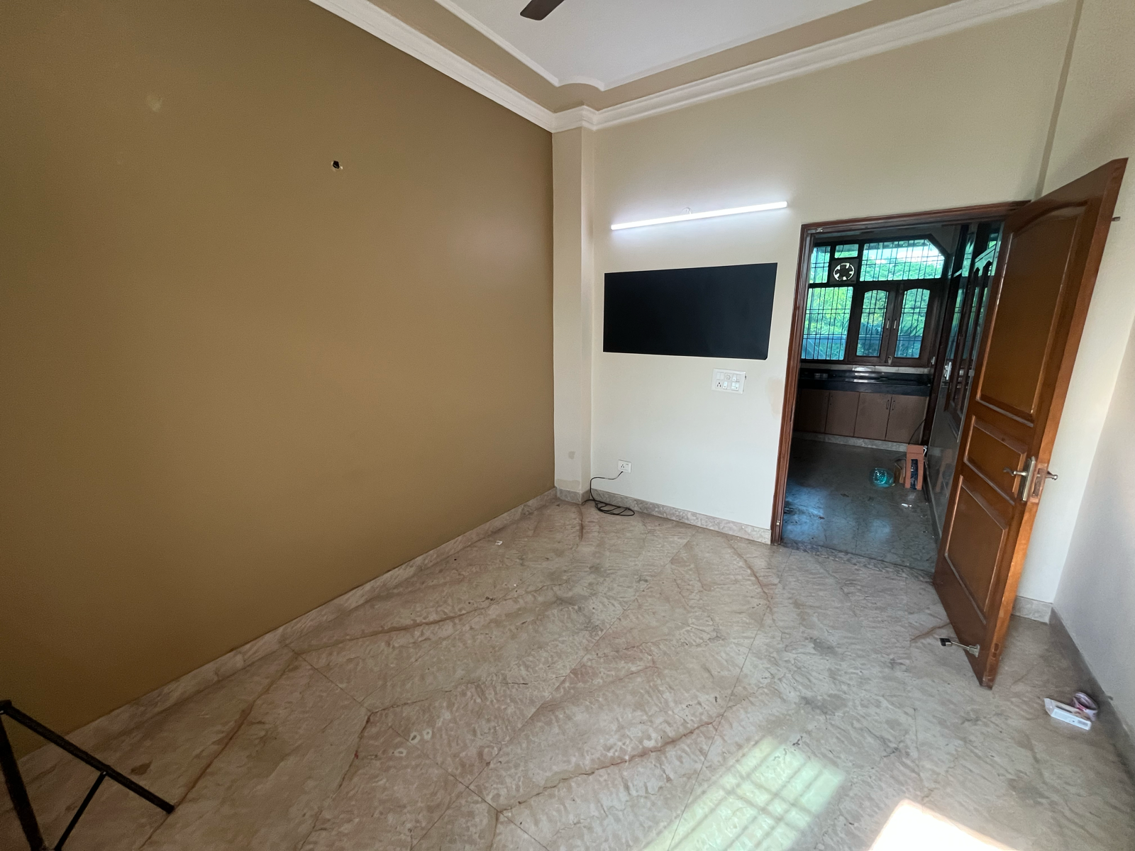 2 BHK + Extra Room Builder Floor For Rent in Sector 43 Gurgaon 