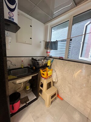 Team Area in 2 BHK Apartment at Viman Nagar – for Rent