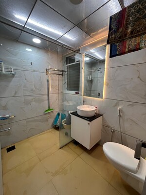 Team Area in 2 BHK Apartment at Viman Nagar – for Rent