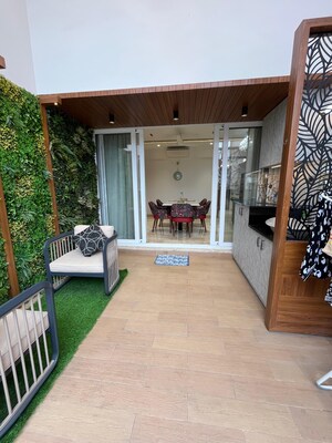 Parking in 2 BHK Apartment at Viman Nagar – for Rent