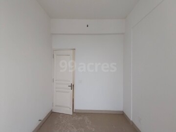 Room in 2 BHK Apartment at Alphacorp Gurgaon One 84, Sector 84 – for Sale