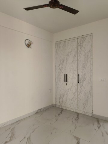 Room in 2.5 BHK Builder Floor at M3M Soulitude, Sector 89 – for Rent
