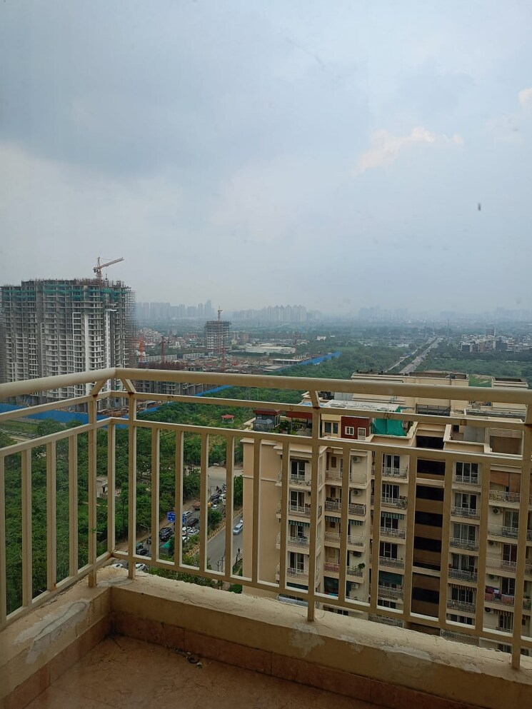 Balcony, amrapali-crystal-homes 4 Bedroom 2175 Sq.Ft. Apartment In Sector 76 Noida 9001295