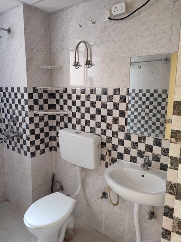 Master Bedroom in 2 BHK Apartment at Shree Vardhman Green Court, Sector 90 – for Rent