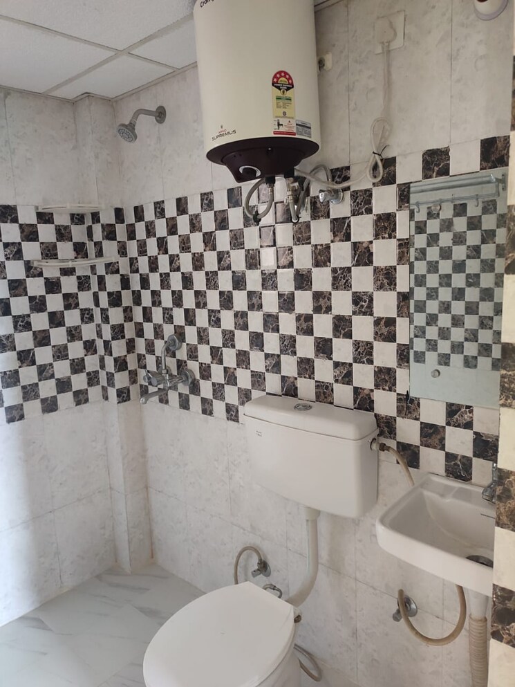 Team Area, shree-vardhman-green-court 2 Bedroom 626 Sq.Ft. Apartment In Sector 90 Gurgaon 9001304