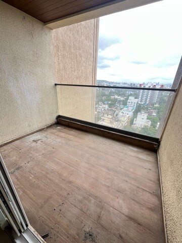 Room in 2 BHK Apartment at Eka Elitas, Kothrud – for Rent