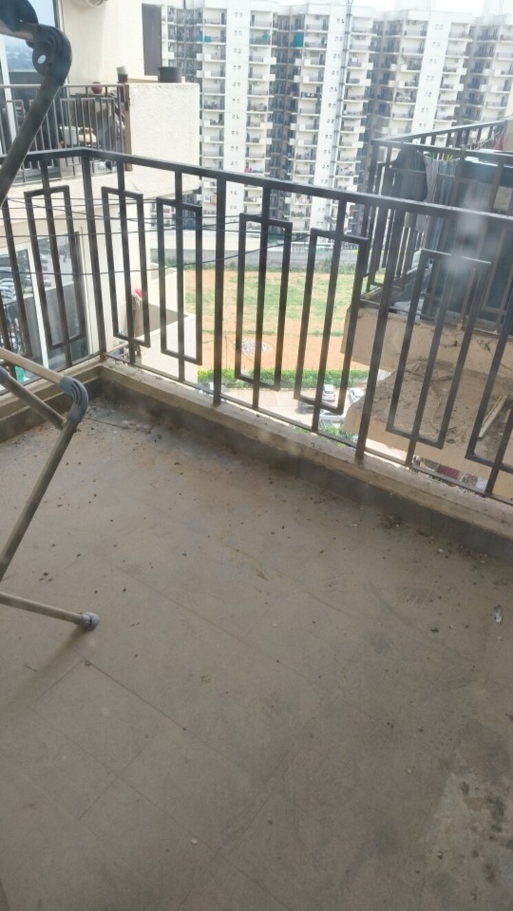 Balcony, signature-global-the-roselia 2 Bedroom 800 Sq.Ft. Apartment In Sector 95a Gurgaon 9001313