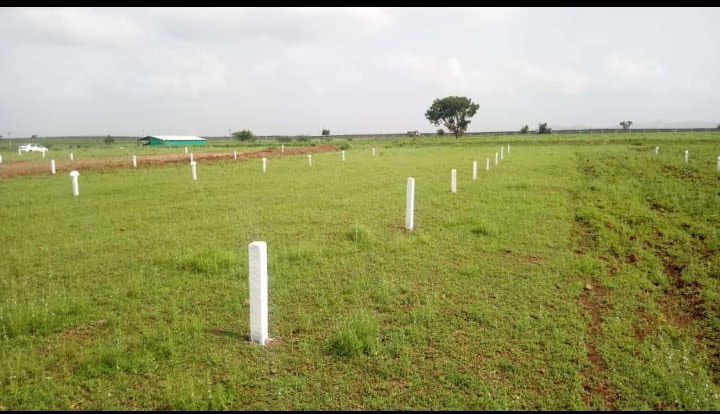 Plot For Sale in Andheri East