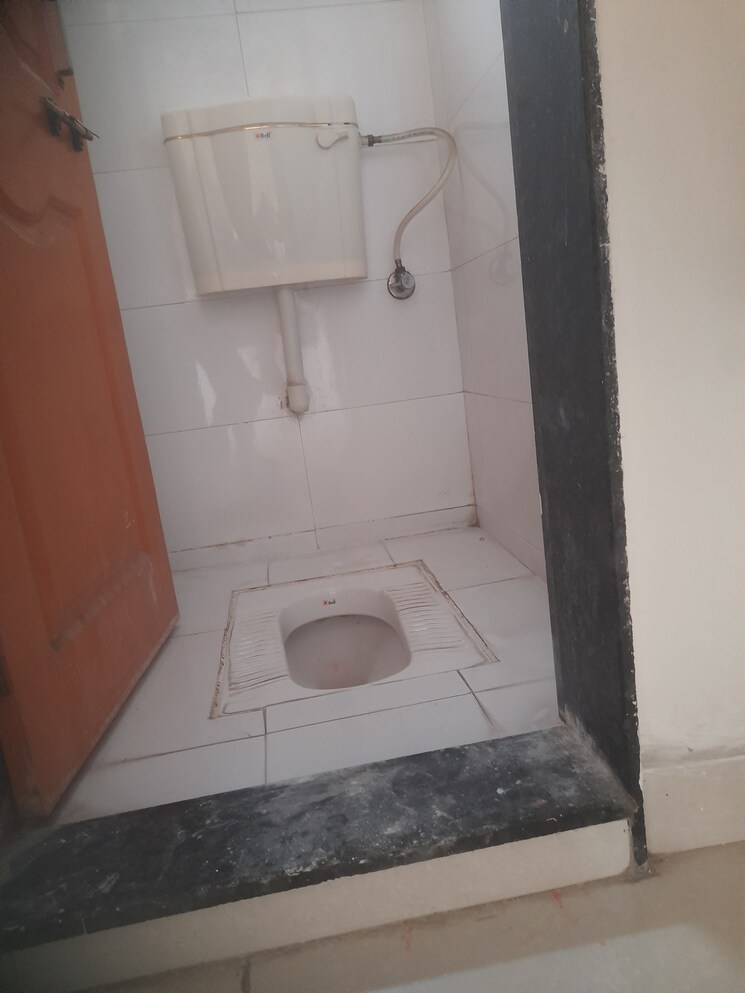 Bathroom, keshav nagar 1 Bedroom 600 Sq.Ft. Builder Floor In Keshav Nagar Pune 9001335