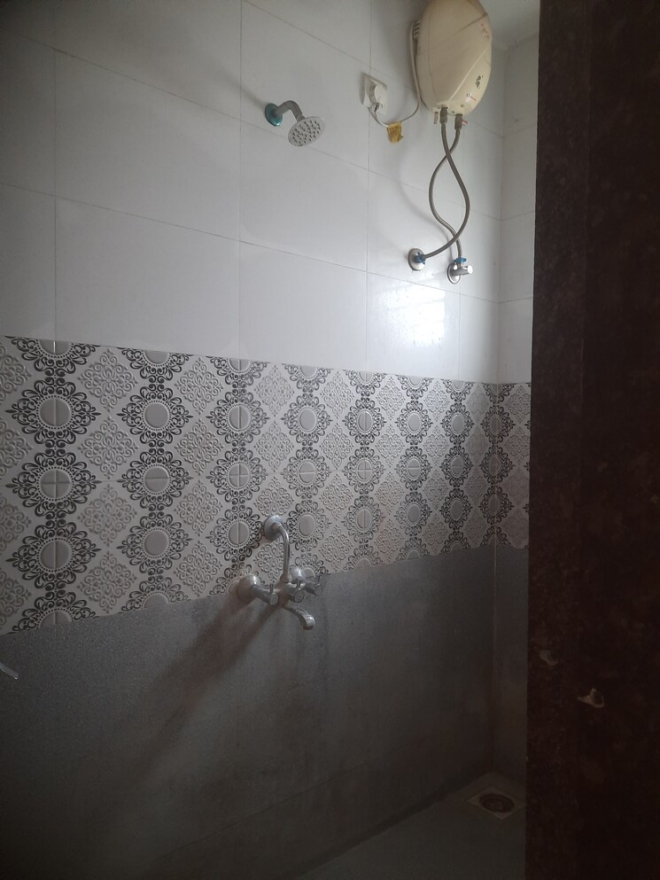 Bathroom, keshav nagar 1 Bedroom 600 Sq.Ft. Builder Floor In Keshav Nagar Pune 9001335