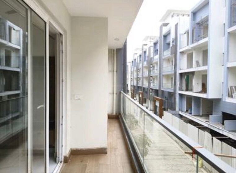 Balcony, smart-world-gems 3.5 Bedroom 1449 Sq.Ft. Builder Floor In Sector 89 Gurgaon 9001356
