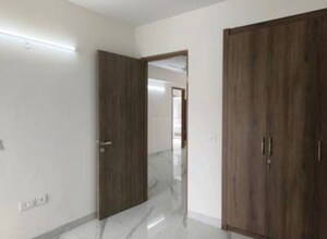 Room in 3.5 BHK Builder Floor at Smart World Gems, Sector 89 – for Sale