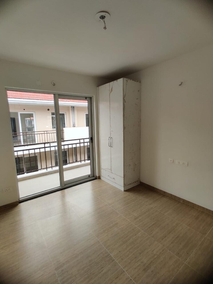 Room, sushma-valencia 3 Bedroom 1800 Sq.Ft. Apartment In Nagla Road Zirakpur 9001427