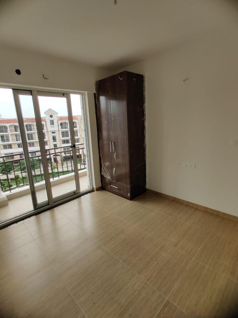 Room, sushma-valencia 3 Bedroom 1800 Sq.Ft. Apartment In Nagla Road Zirakpur 9001427