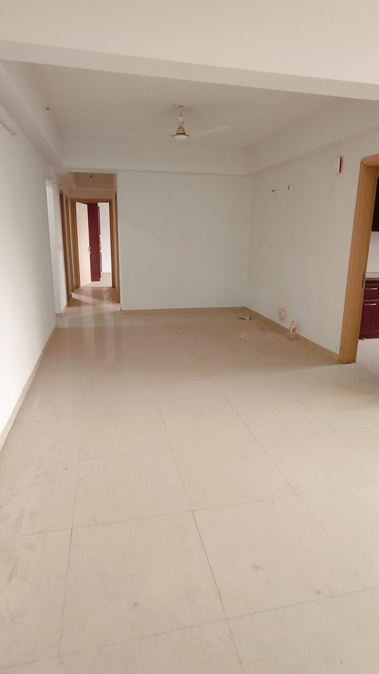 Room, dlf-new-town-heights-ii 4 Bedroom 2356 Sq.Ft. Apartment In Sector 86 Gurgaon 9001373