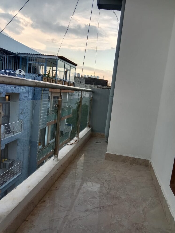 Balcony, neb sarai 1 Bedroom 450 Sq.Ft. Builder Floor In Neb Sarai Delhi 9001410