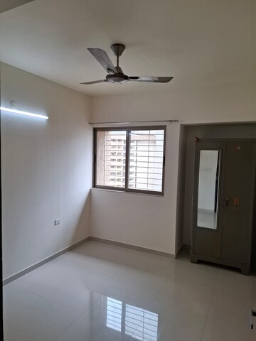 2 BHK Apartment For Rent in Lodha Splendora, Ghodbunder Road