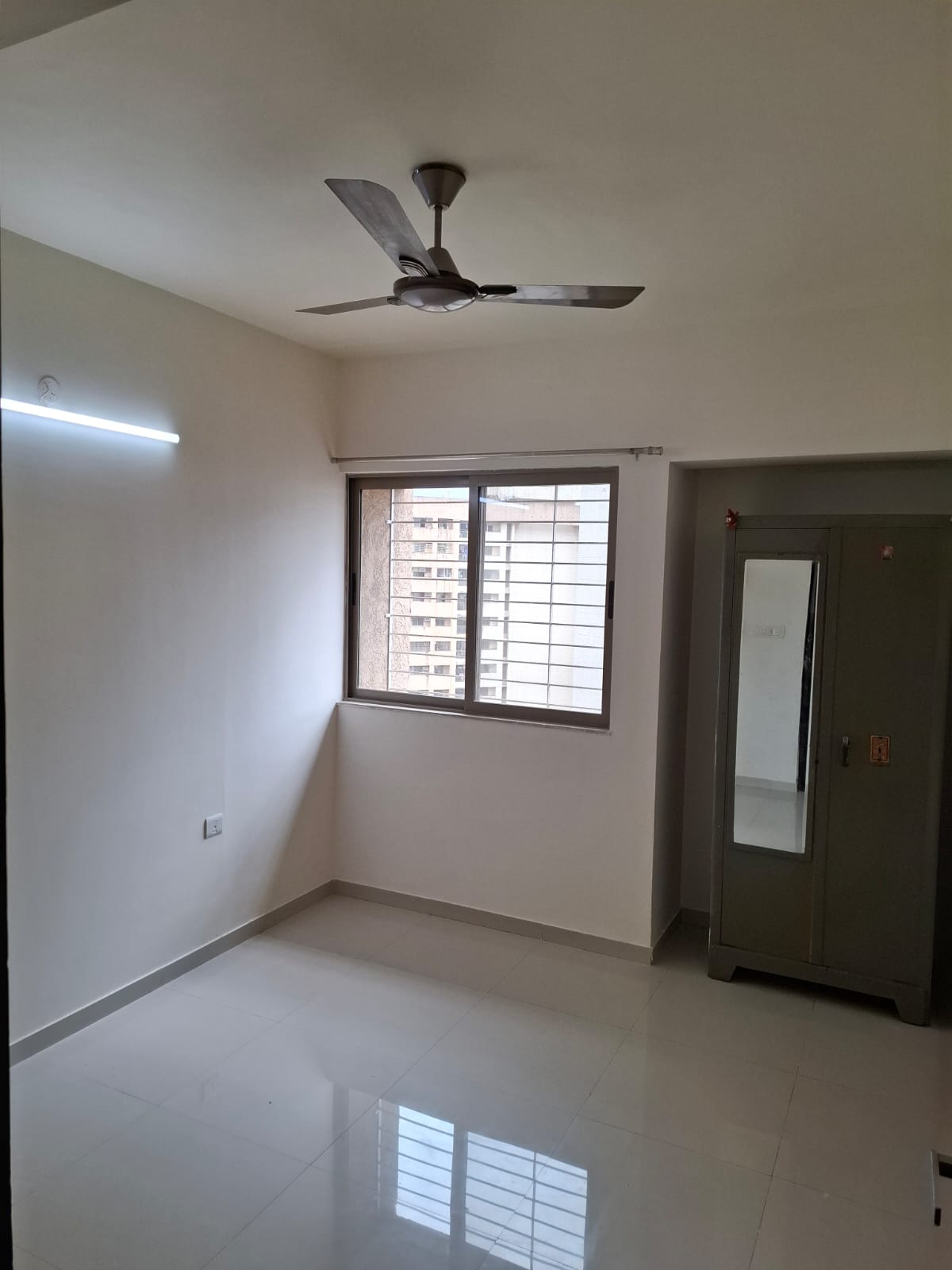 2 BHK + Extra Room Apartment For Rent in Lodha Splendora