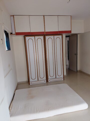 Building Lobby in 2 BHK Apartment at Laxmi Palace Vile Parle, Vile Parle East – for Rent