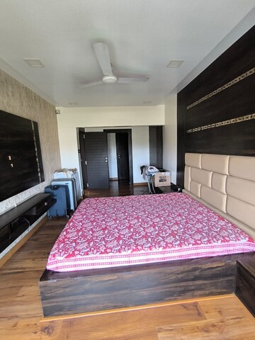 Bedroom in 3 BHK Apartment at Eden Garden CHS, Viman Nagar – for Rent