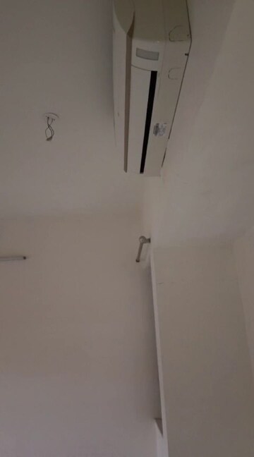 Furnished Amenities in 2 BHK Apartment at Lodha Splendora, Ghodbunder Road – for Rent