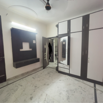 Room in 2 BHK Builder Floor at Rohini Sector 24 – for Rent